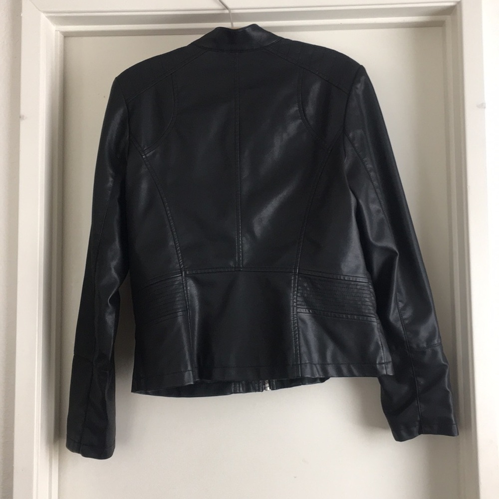 Jacket - Picture 3 of 4